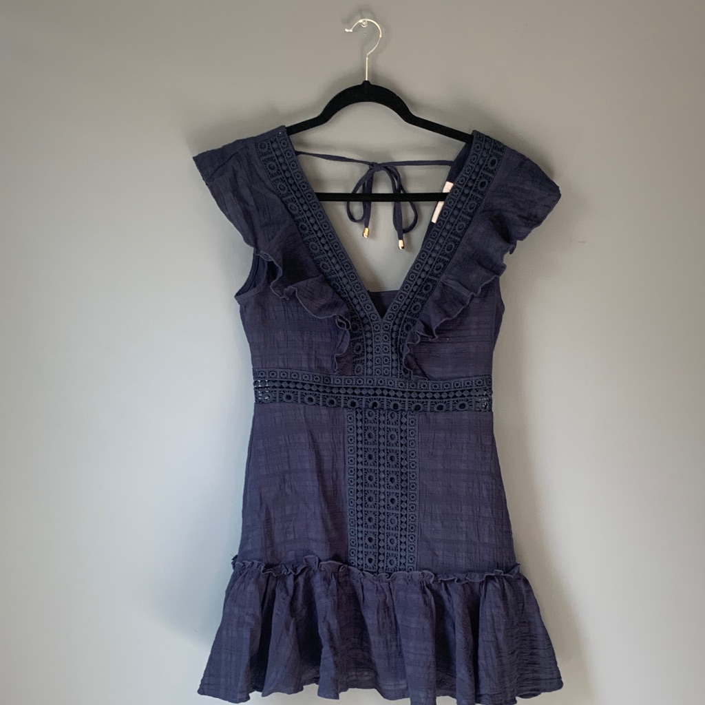 Elegant Cutout Nwt Navy Ruffle Medium Mini Dress